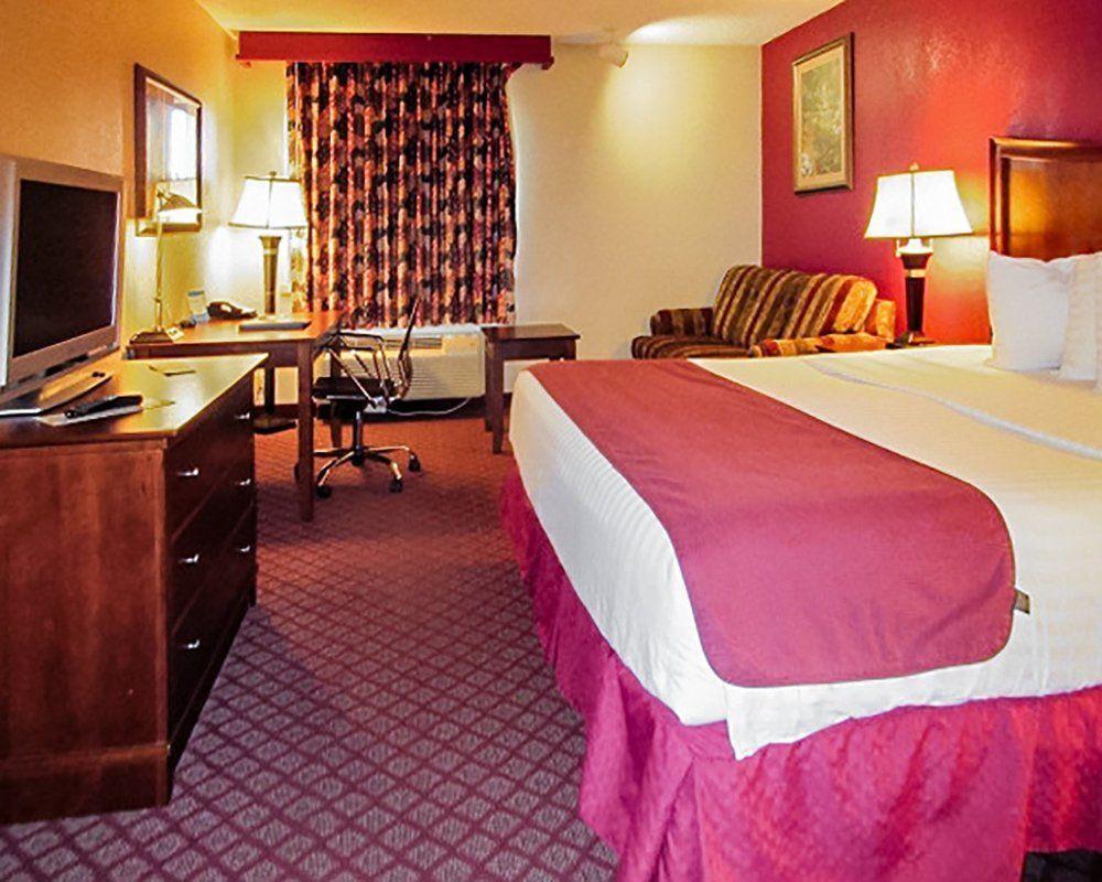 Econo Lodge Inn & Suites Джоплин Экстерьер фото